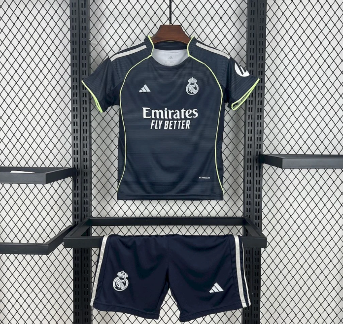 Kit enfant Real Madrid Extérieur 2025/2026