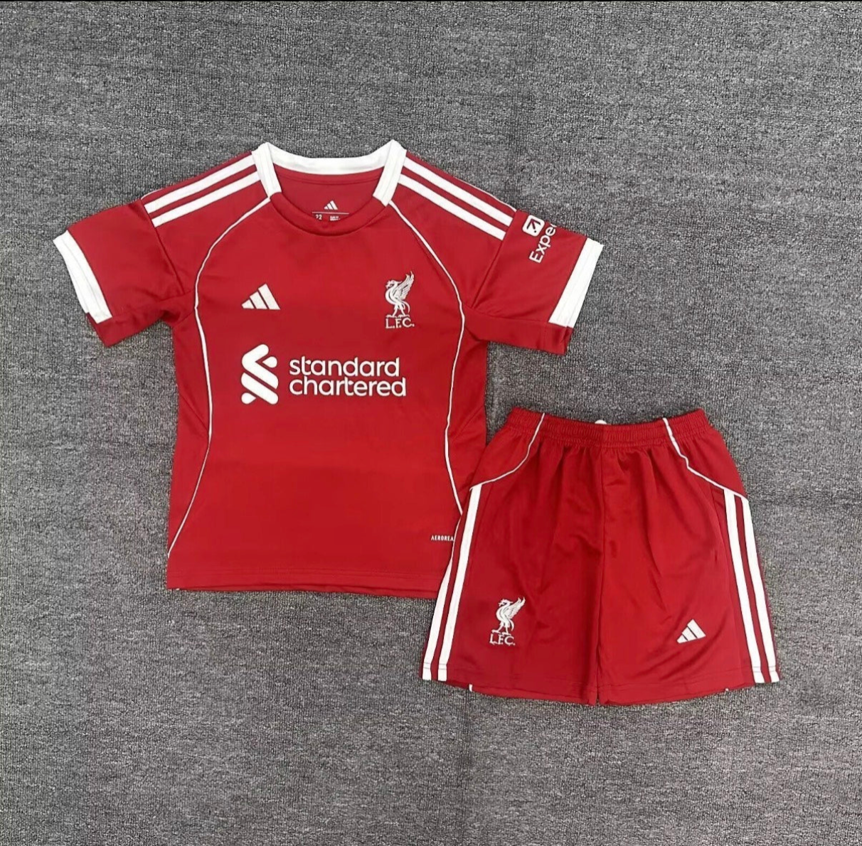 Kit enfant Liverpool Domicile 2025/2026