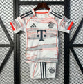 Kit enfant Bayern Munich Extérieur 2025/2026